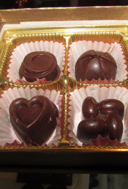 Chocolate Valentines Gift Box (4 Pieces)